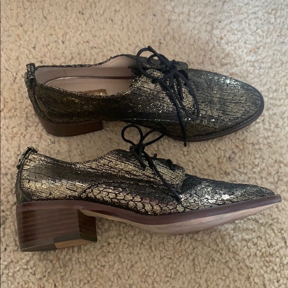 Oxford shoes